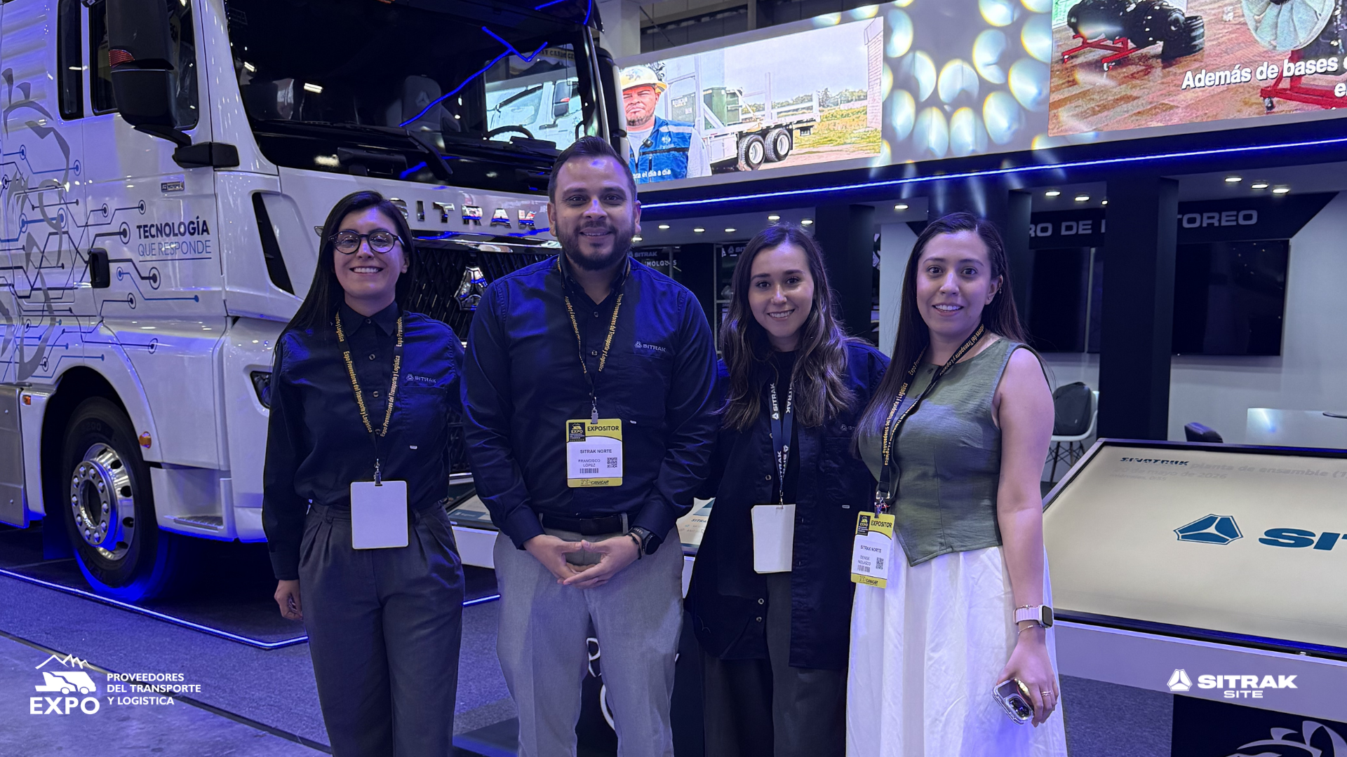 Equipo de SITRAK en Expo Proveedores del Transporte y Logística 2026